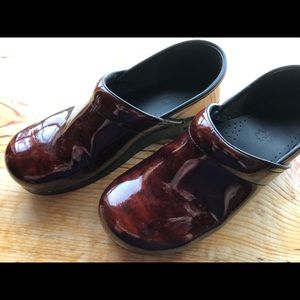 DANSKO Clogs Red/Bordeaux Size 42